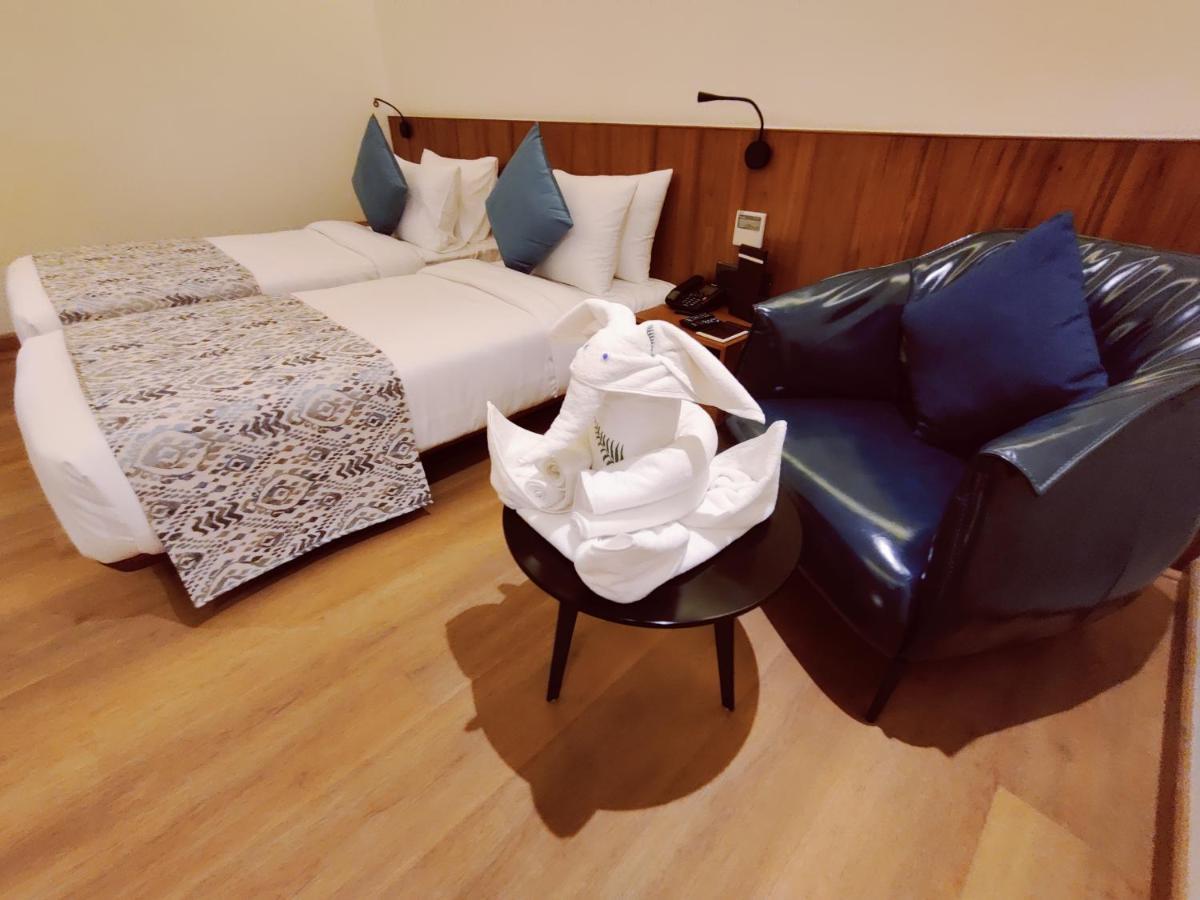 The Fern Residency, Jamnagar Hotel Екстериор снимка